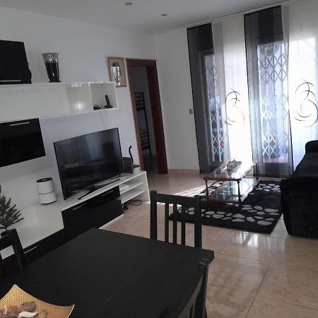 Sweet House Close To Airport เอลปรัตเดยูเบรกัต ภายนอก รูปภาพ